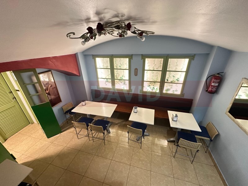 Retail in Barcelona, Barcelona to rent Interior Photo- Image 1 of 16