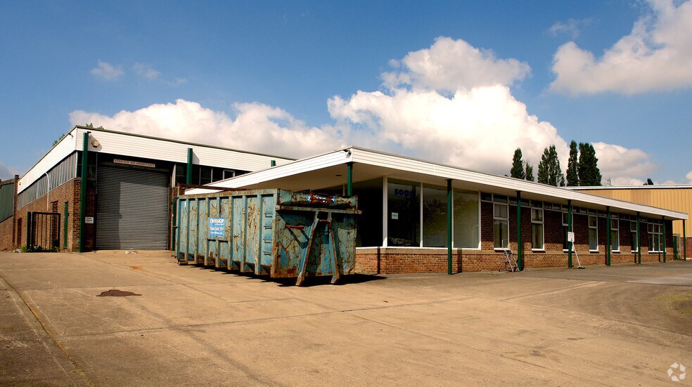 5 High March, Daventry for sale - Primary Photo - Image 1 of 1