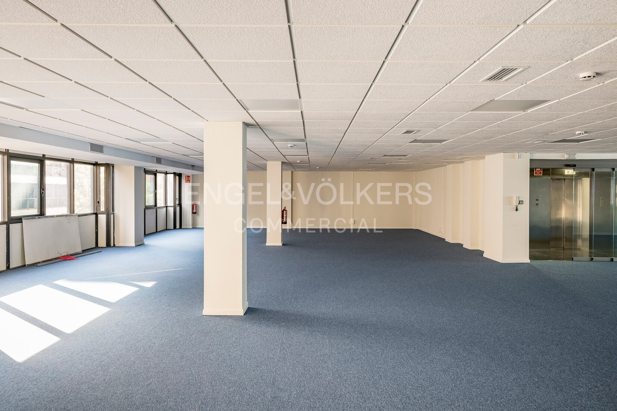 Office in Barcelona, Barcelona to rent Interior Photo- Image 1 of 2