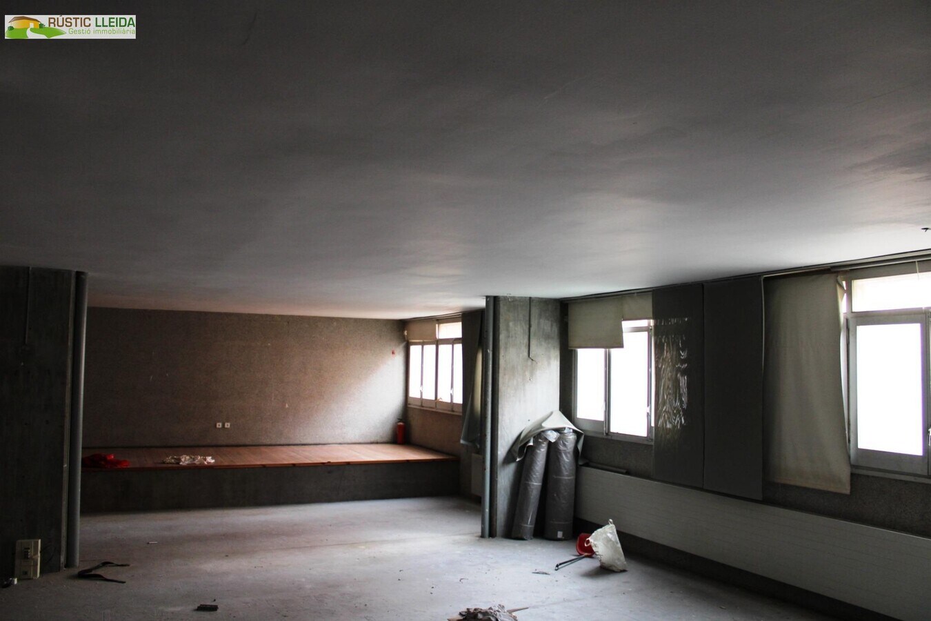 Tàrrega, LER 25300 - Unit - -  - Interior Photo - Image 1 of 3
