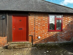 Vinehall Rd, Mountfield to rent Building Photo- Image 1 of 3