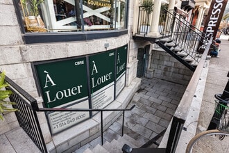 2065-2121 Rue Crescent, Montréal, QC to rent Building Photo- Image 2 of 4