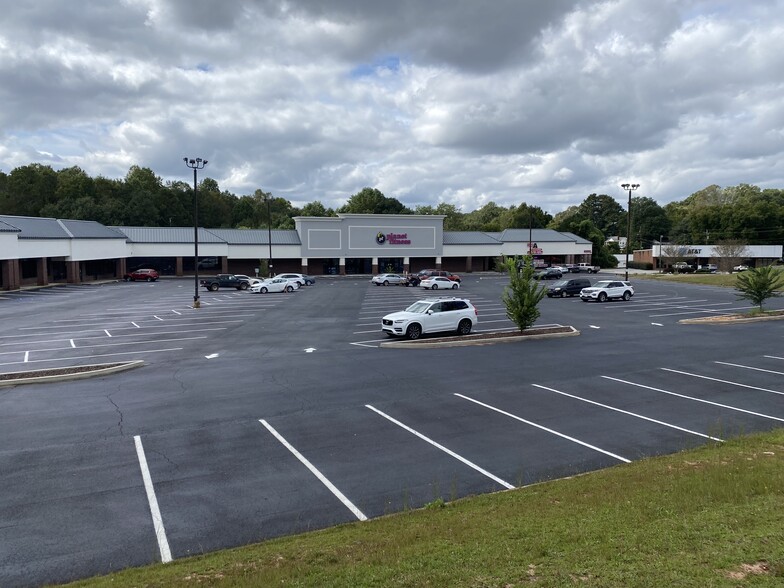 620 Big A Rd, Toccoa, GA for rent - Building Photo - Image 1 of 18