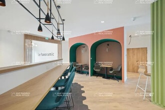 Office in Lyon to rent Building Photo- Image 2 of 29