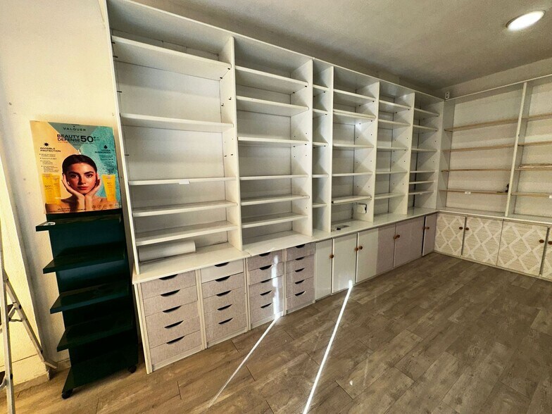 Retail in Alcobendas, Madrid to rent - Interior Photo - Image 2 of 4