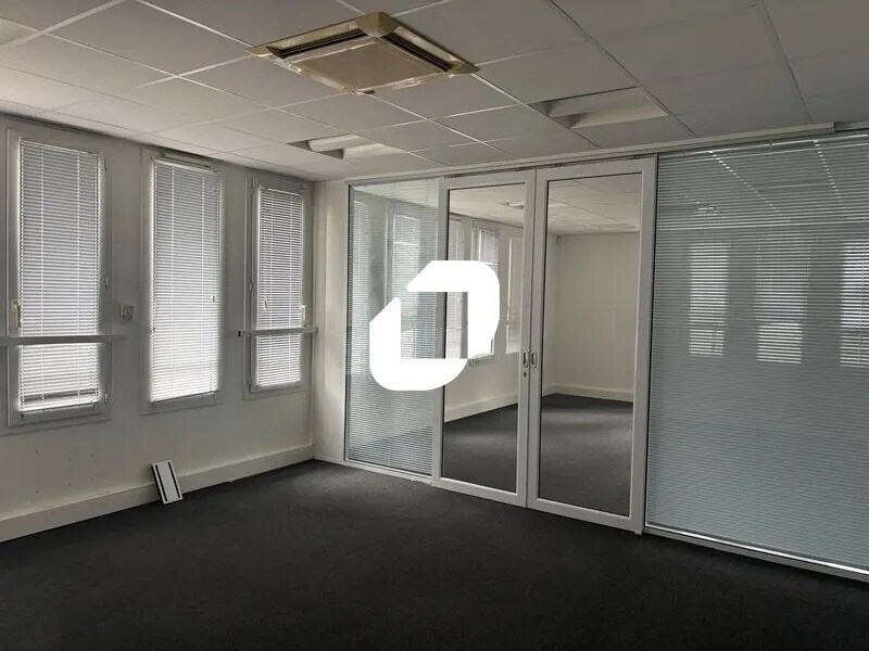 Office in Bordeaux for sale Building Photo- Image 1 of 9