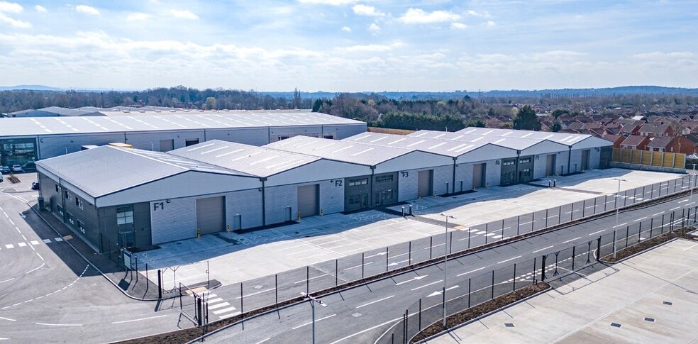 Wilson Rd, Liverpool to rent - Building Photo - Image 2 of 8