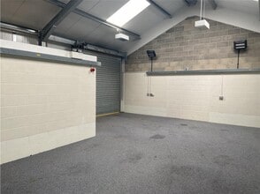 Endeavour Way, Southampton to rent Interior Photo- Image 2 of 4