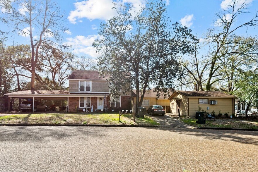 501 College St, Jasper 75951 UK