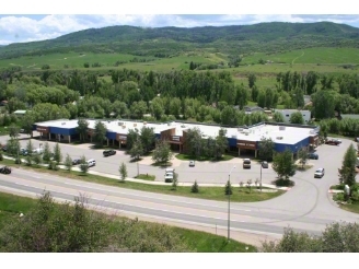 2851 Riverside Plz, Steamboat Springs, CO for rent - Primary Photo - Image 1 of 13