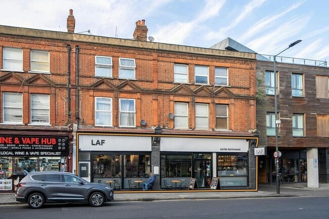 More details for 44-46 High Rd, London - Retail to Rent