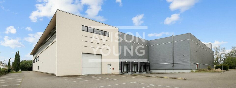 Industrial in Romainville to rent - Building Photo - Image 2 of 2