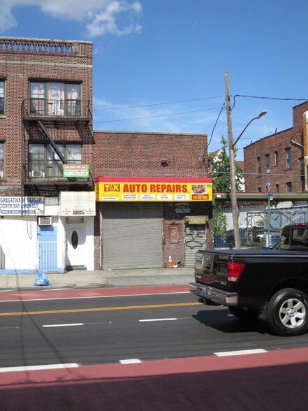 950 Utica Ave, Brooklyn, NY for sale - Building Photo - Image 1 of 1