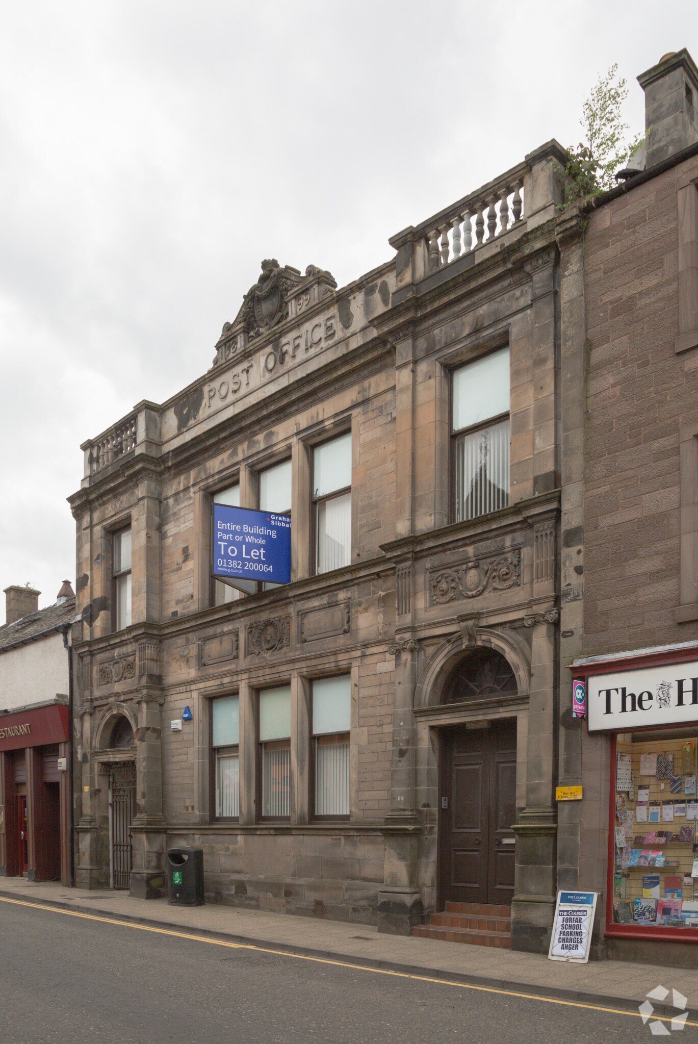 117 Castle St, Forfar for sale Primary Photo- Image 1 of 1