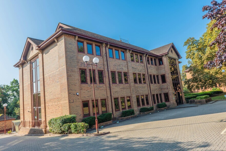 Greenways Business Park, Chippenham to rent - Building Photo - Image 3 of 6