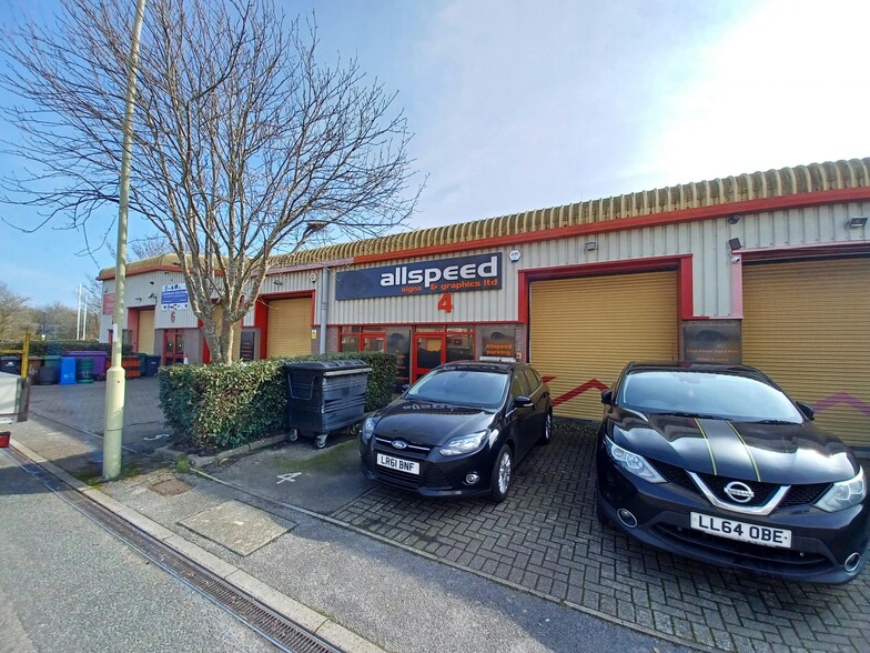 Newgate Ln, Fareham for rent - Building Photo - Image 1 of 32