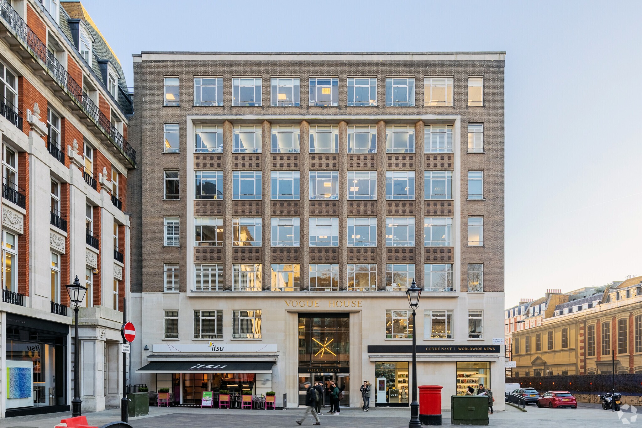 1-2 Hanover Sq, London for sale Primary Photo- Image 1 of 1