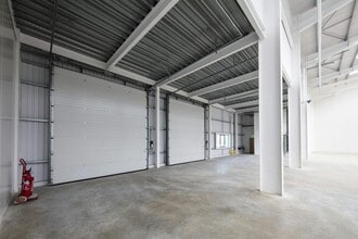 Vulcan Way, Wimborne to rent Interior Photo- Image 2 of 15