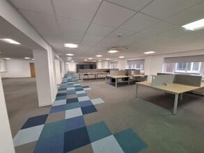 84A-92 London Rd, Manchester to rent Interior Photo- Image 1 of 2