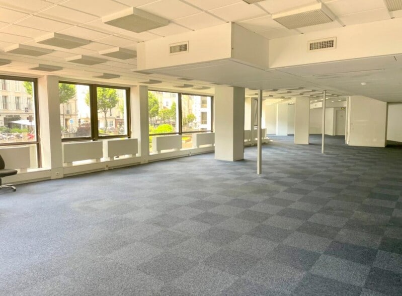 Office in Saint-Cloud to rent - Interior Photo - Image 3 of 5