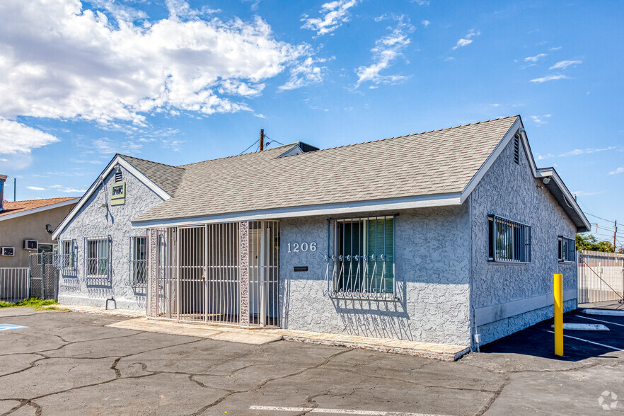 1206 S Maryland Pky, Las Vegas, NV for rent - Primary Photo - Image 1 of 5