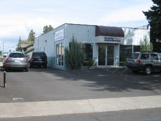 354 NE Dekalb Ave, Bend, OR to rent - Primary Photo - Image 1 of 10