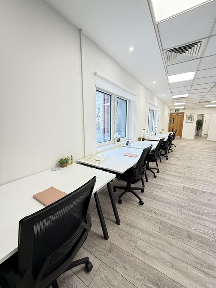 11-12 Haymarket, London to rent - Building Photo - Image 3 of 17