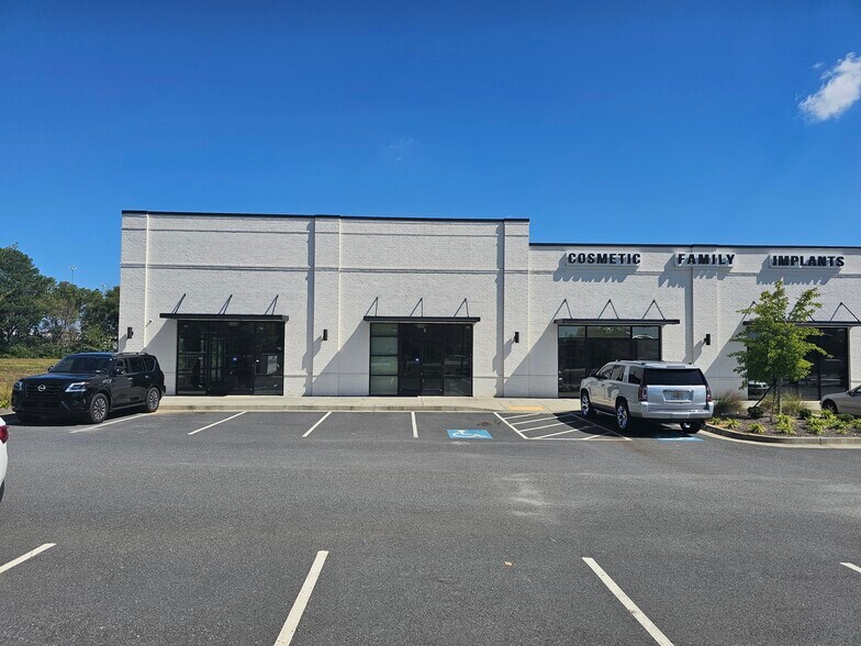 2112 Old 41 Hwy, Kennesaw, GA for rent - Building Photo - Image 2 of 15