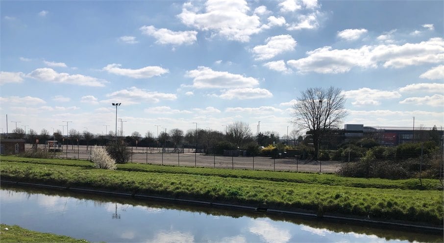 Beacon Rd, Hounslow for sale - Building Photo - Image 1 of 1