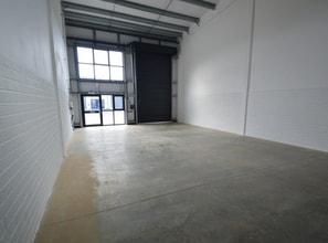 Roundswell Business Park, Barnstaple to rent Interior Photo- Image 2 of 2