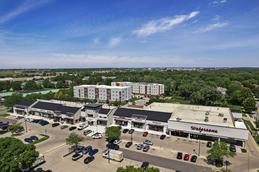 7810-7874 Mineral Point Rd, Madison, WI for rent - Building Photo - Image 3 of 11