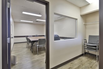 1750-1824 Boul Le Corbusier, Laval, QC to rent Interior Photo- Image 2 of 9