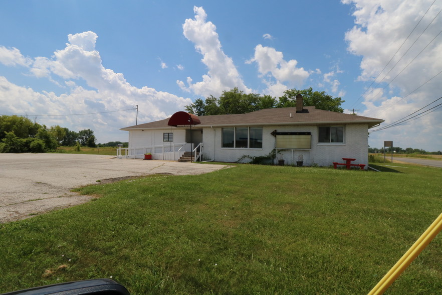 6985 Bay Rd, Saginaw, MI for sale - Primary Photo - Image 1 of 1