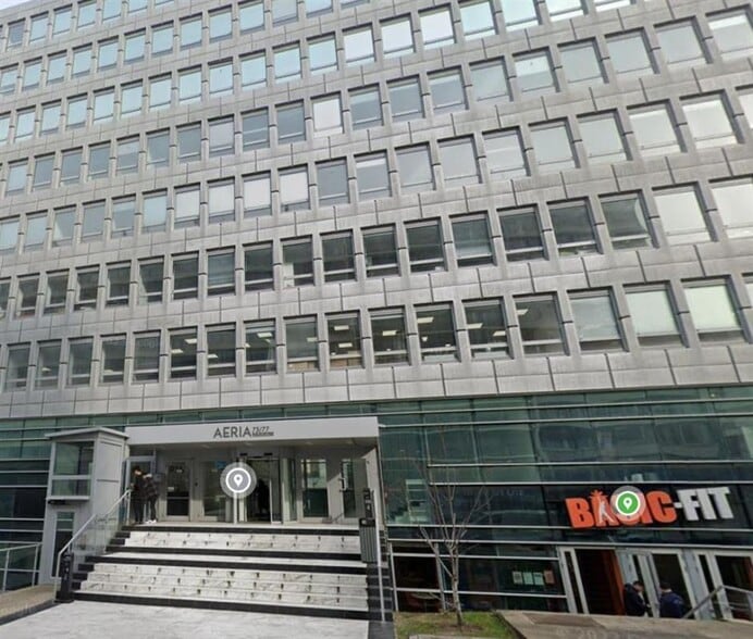 Office in Boulogne-Billancourt to rent - Building Photo - Image 1 of 6