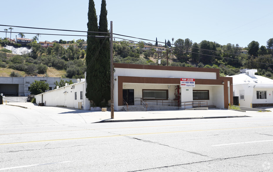 540 Monterey Pass Rd, Monterey Park, CA for sale - Primary Photo - Image 1 of 1