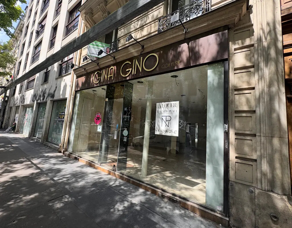 Location Commerce 60 m² - Photo 1