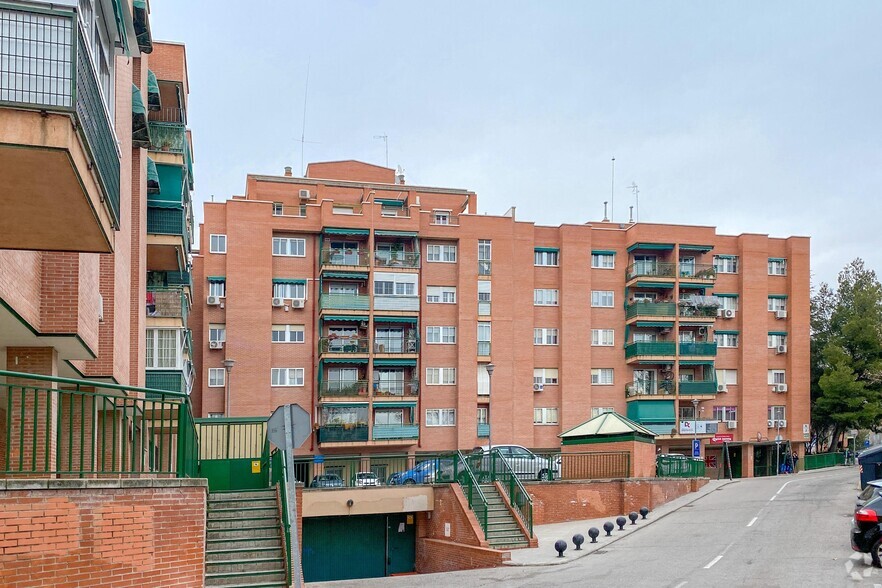 Plaza Monte Ciruelo, 4, Rivas-Vaciamadrid, Madrid for rent - Building Photo - Image 2 of 2