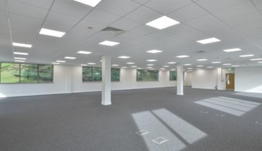 4A-4B The Parklands, Bolton to rent Interior Photo- Image 2 of 5