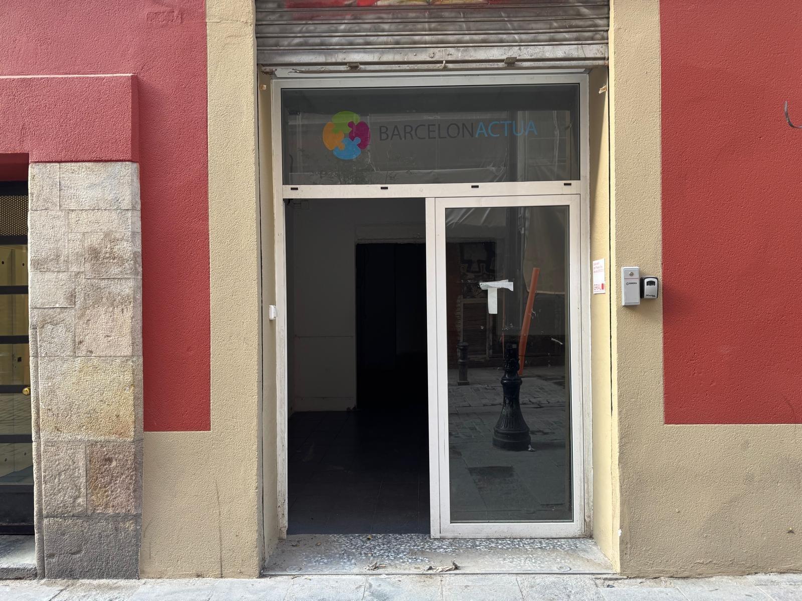 Retail in Barcelona, Barcelona to rent Interior Photo- Image 1 of 9