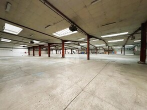 Light Industrial in Morangis to rent Interior Photo- Image 2 of 14