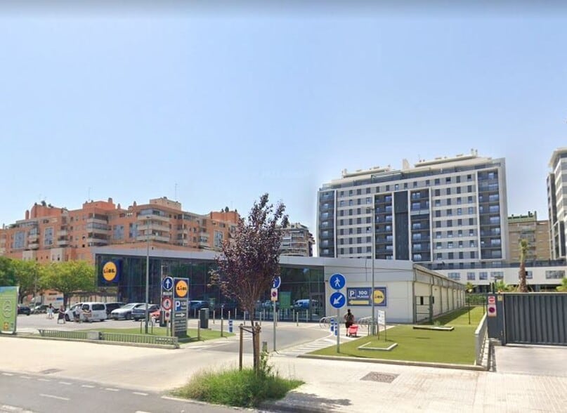 Retail in València, Valencia for sale - Building Photo - Image 2 of 5