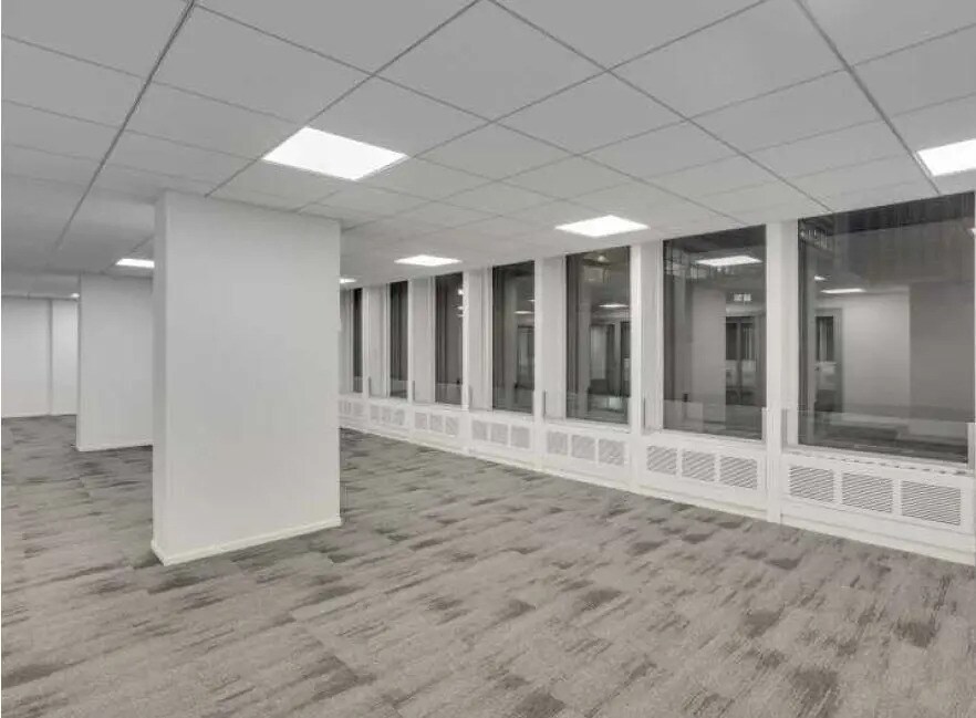Location Bureaux 1 079 m² - Photo 1