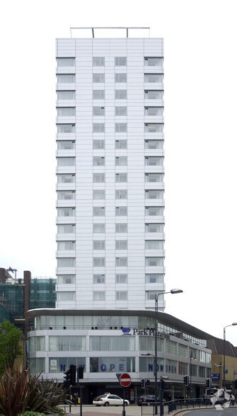 Boar Ln, Leeds for sale - Primary Photo - Image 1 of 1