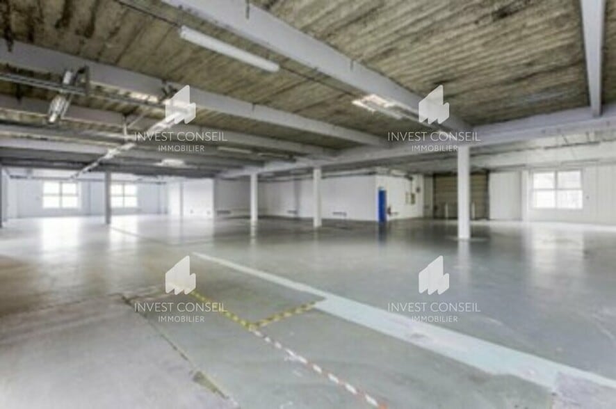 20-26 Rue Traversière, Gennevilliers to rent - Interior Photo - Image 2 of 4