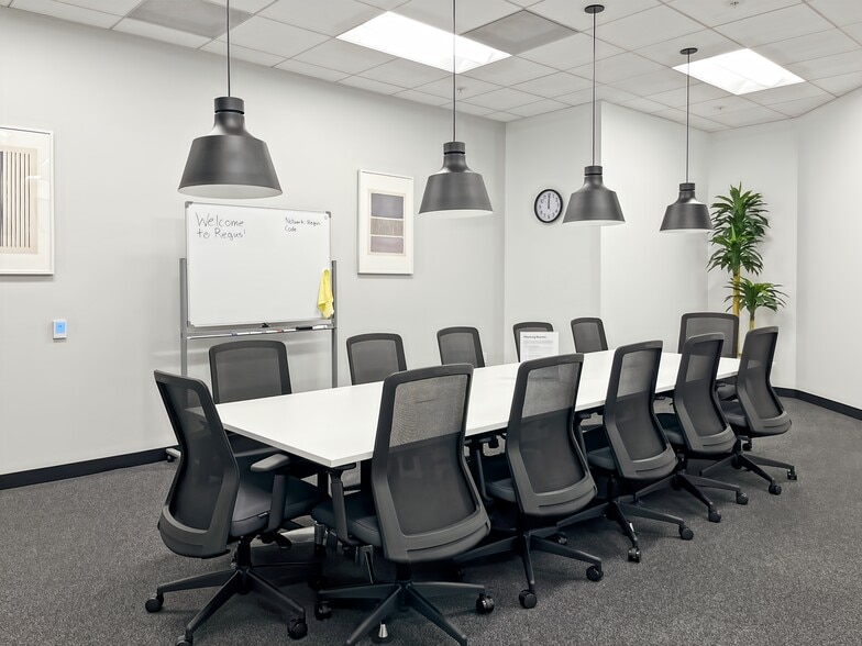 2020 Main St, Irvine, CA to rent - Interior Photo - Image 3 of 19