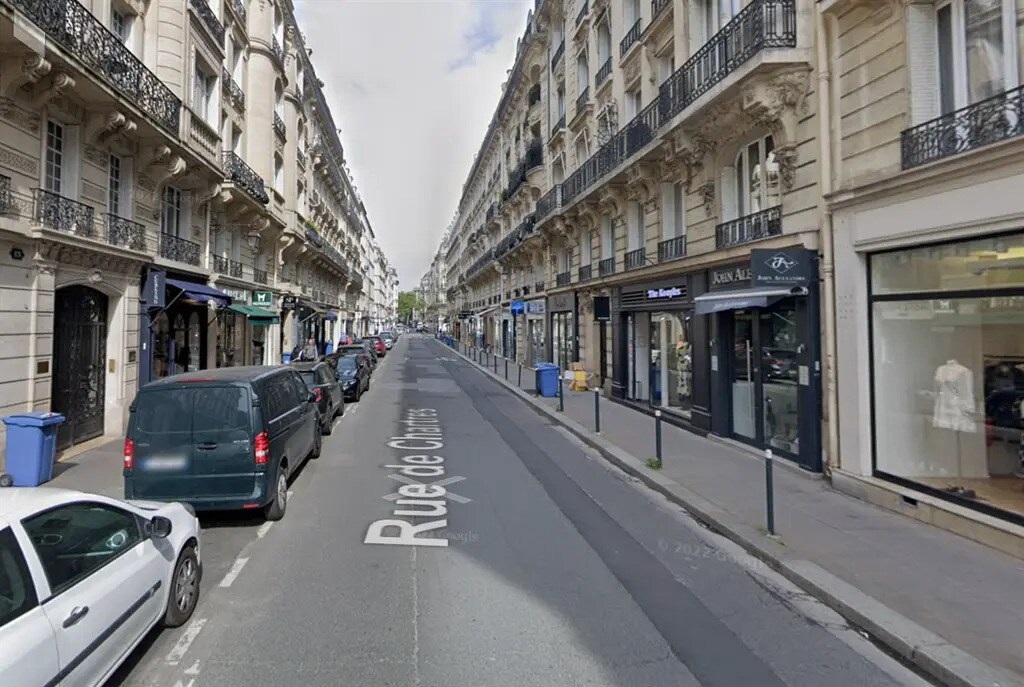 Retail in Neuilly-sur-Seine to rent Building Photo- Image 1 of 3