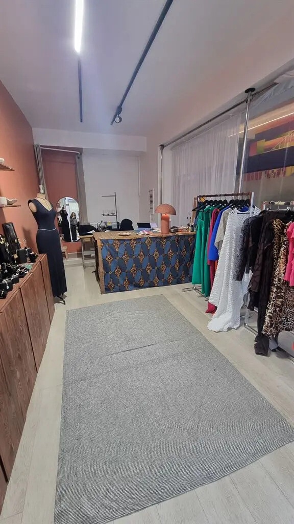Location Commerce 34 m² - Photo 1