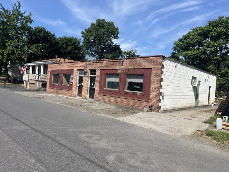 36 Meriline Ave, New Windsor, NY for sale - Building Photo - Image 2 of 20