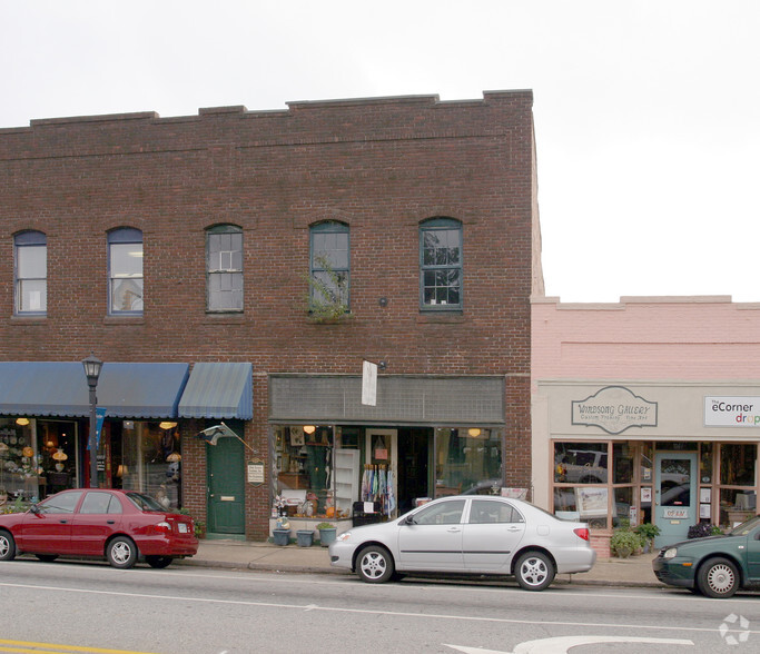 116 E Rutherford St, Landrum, SC for sale - Building Photo - Image 1 of 5