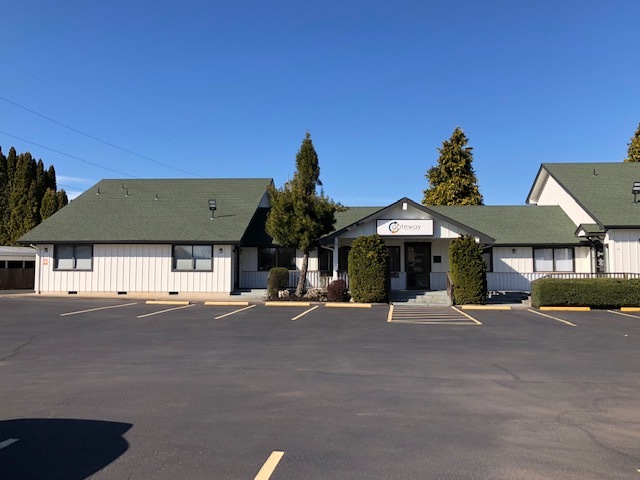 3028 Gateway Loop, Springfield, OR for sale - Building Photo - Image 1 of 1